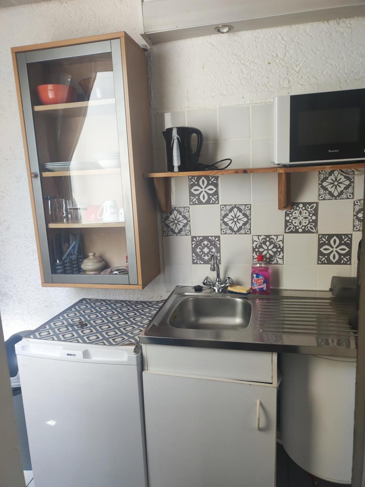 Ingrid Mary Apartment Nimes Bilik gambar