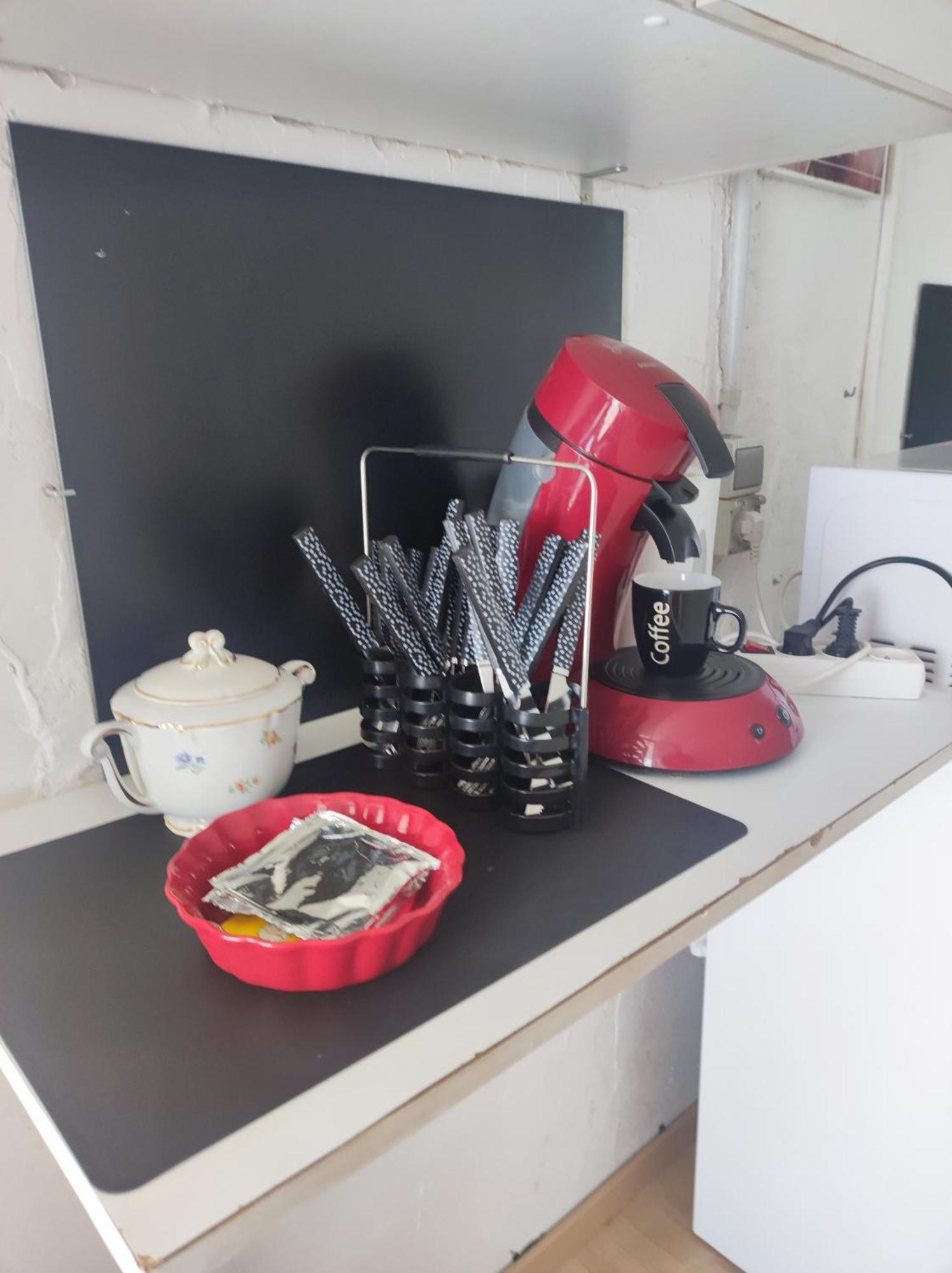 Ingrid Mary Apartment Nimes Bilik gambar