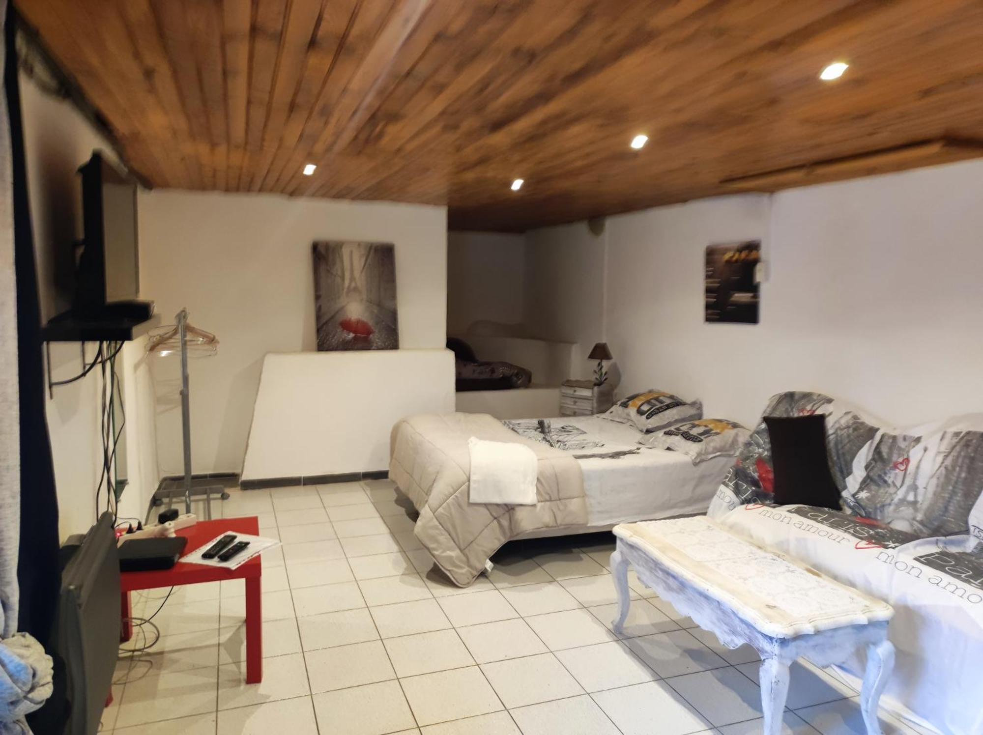 Ingrid Mary Apartment Nimes Bilik gambar