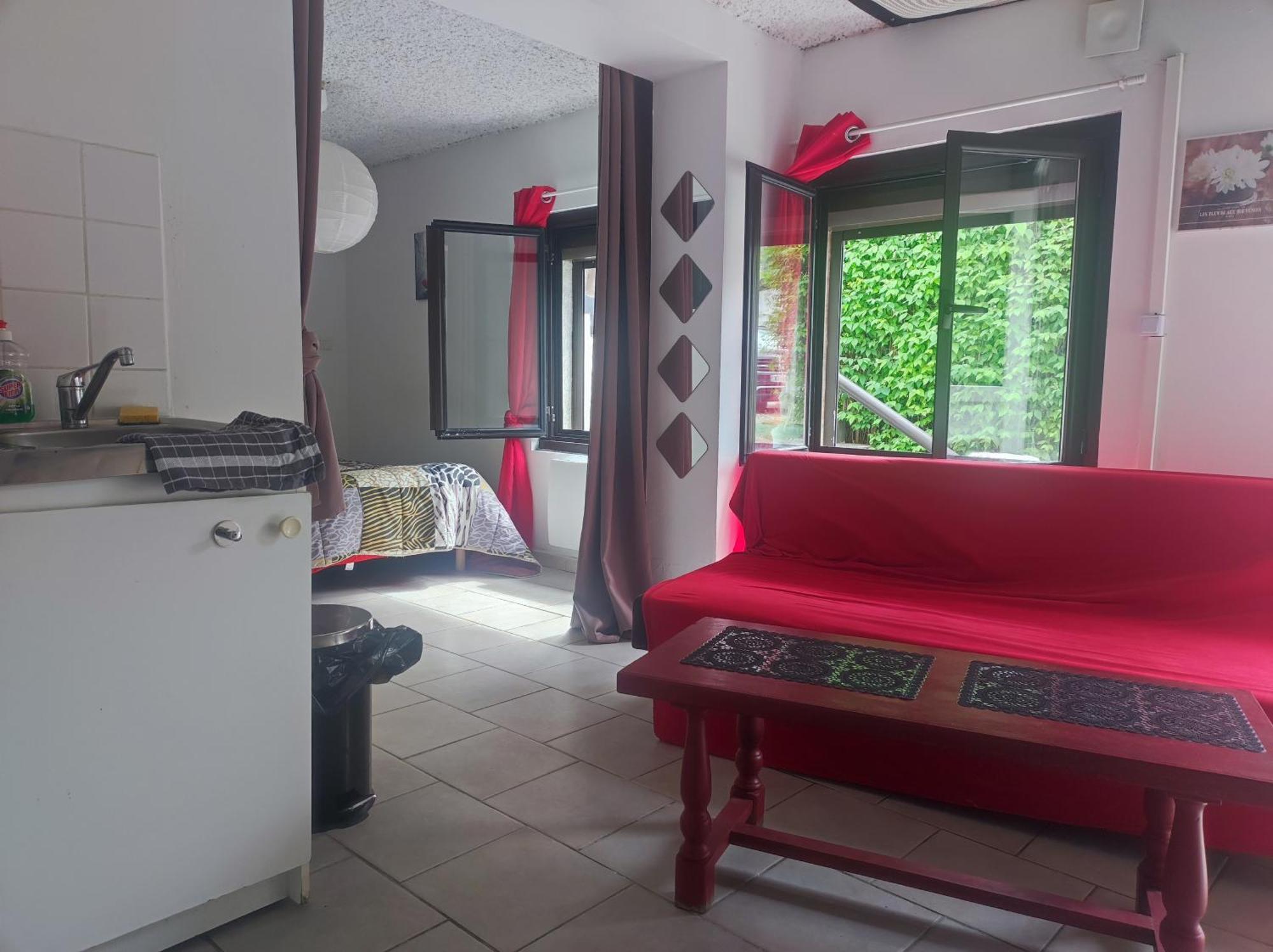 Ingrid Mary Apartment Nimes Bilik gambar